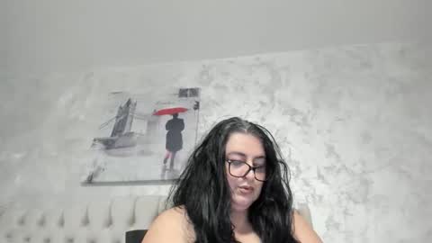 sweetmiki9 online show from May 12, 7:53 pm