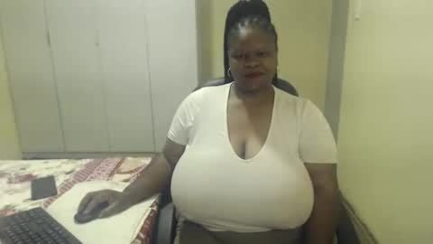 sweetnoziexxx online show from January 18, 7:59 am