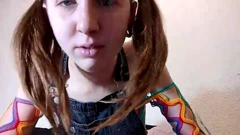 sweetpetal_xoxo online show from September 12, 4:02 am