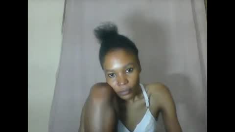 Snapshot of sweetpetite254 chatting on March 5, 1:52 am ESTHER online show from March 5, 1:52 am