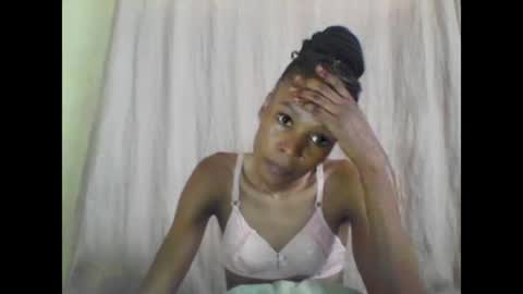 Snapshot of sweetpetite254 chatting on March 10, 12:17 pm ESTHER online show from March 10, 12:17 pm
