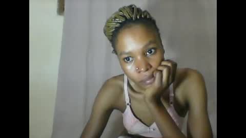Snapshot of sweetpetite254 chatting on March 2, 1:37 am ESTHER online show from March 2, 1:37 am