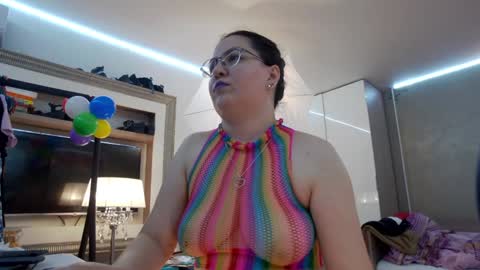 SweetRaisa online show from January 21, 9:25 pm