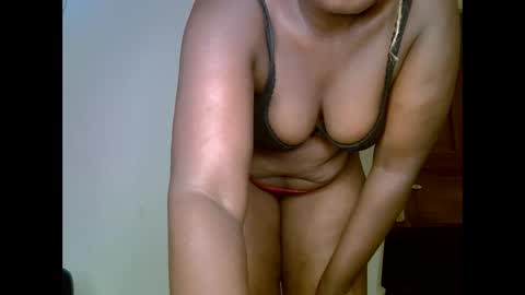 sweetrenne online show from January 10, 6:17 pm