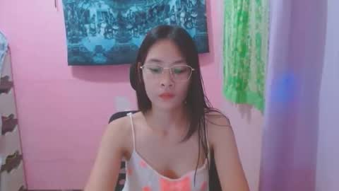Mia online show from June 7, 5:14 am