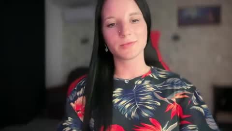 Sweet Shy online show from July 31, 9:05 pm