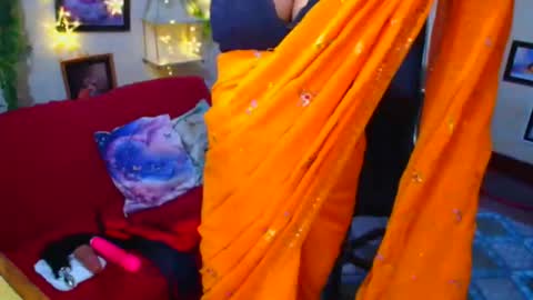 Snapshot of sweetsour18 chatting on October 19, 1:07 am SweetSour online show from October 19, 1:07 am