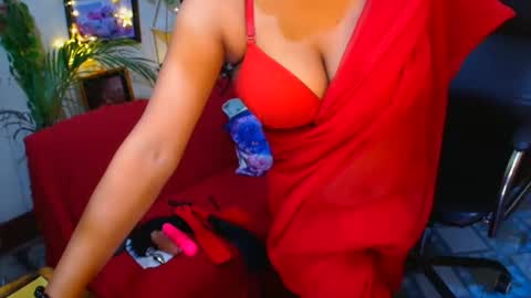 Snapshot of sweetsour18 chatting on October 17, 11:30 pm SweetSour online show from October 17, 11:30 pm