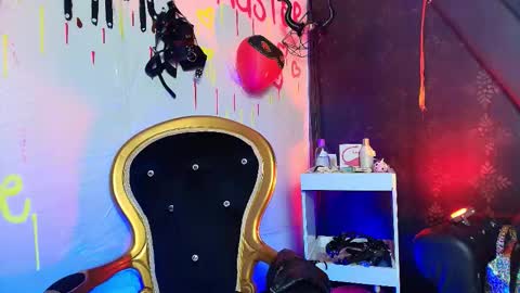 Sweett pleasure online show from November 4, 4:01 pm