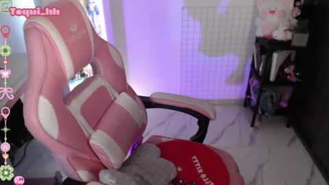 Snapshot of sweettoqui chatting on March 7, 10:21 pm Pau online show from March 7, 10:21 pm