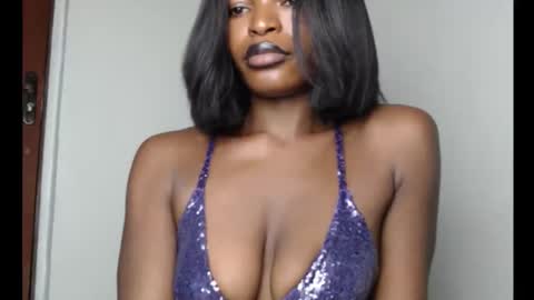 sweetxxboobsx online show from November 3, 8:46 pm