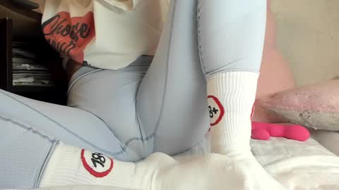 Snapshot of sweety_cum chatting on February 19, 7:59 pm Mia online show from February 19, 7:59 pm