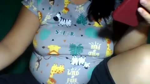 Snapshot of sweety_kaye29 chatting on January 7, 7:06 pm sweety_kaye29 online show from January 7, 7:06 pm