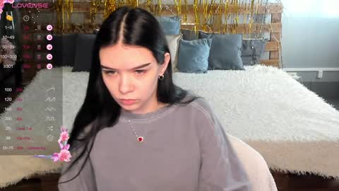 Snapshot of sweetydeviliya chatting on February 6, 9:11 am sweetydeviliya online show from February 6, 9:11 am