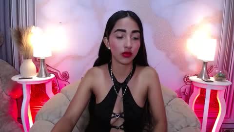 LAURA online show from February 20, 11:45 am