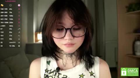 Astrid online show from December 15, 7:19 pm