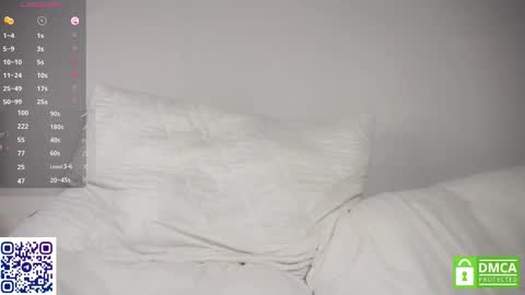 Snapshot of sweetyoops chatting on October 26, 7:09 pm Astrid online show from October 26, 7:09 pm