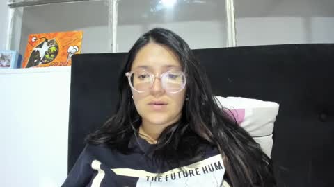 sweetyypeach online show from January 13, 11:38 pm