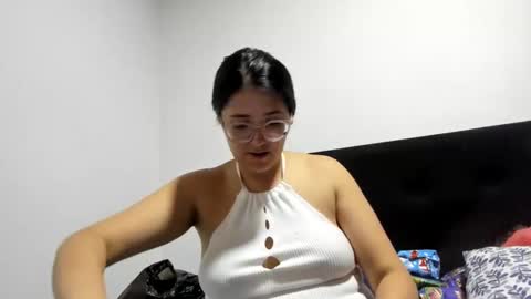 sweetyypeach online show from December 24, 10:06 pm