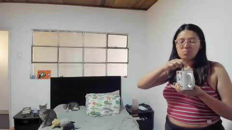 sweetyypeach online show from January 17, 6:23 pm