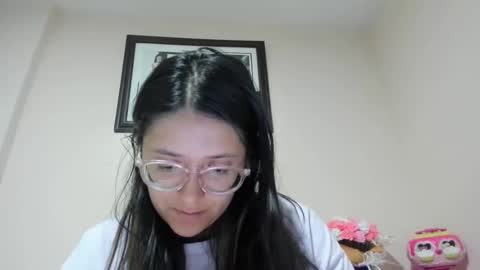 sweetyypeach online show from January 13, 3:12 am