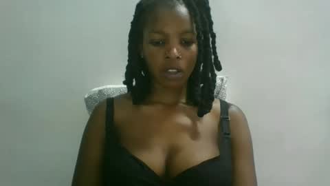 Snapshot of sweetz_candice chatting on October 21, 1:15 pm sweetz_candice online show from October 21, 1:15 pm