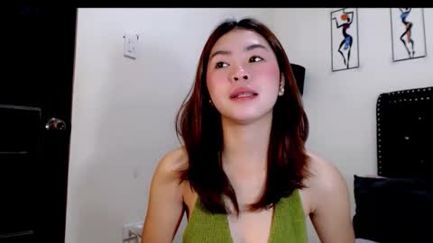 Snapshot of swt_asianholly chatting on October 15, 12:35 am Holly online show from October 15, 12:35 am