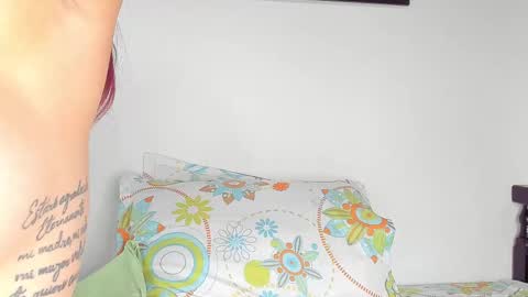 Snapshot of swtt_lilly chatting on March 7, 8:11 pm Lilly online show from March 7, 8:11 pm
