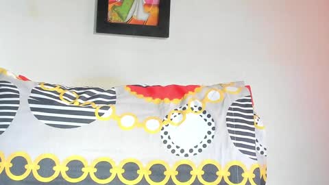 Snapshot of swtt_lilly chatting on December 28, 8:04 pm Lilly online show from December 28, 8:04 pm