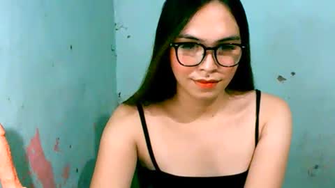 Snapshot of swyt_soleil chatting on September 18, 5:17 am swyt_soleil online show from September 18, 5:17 am