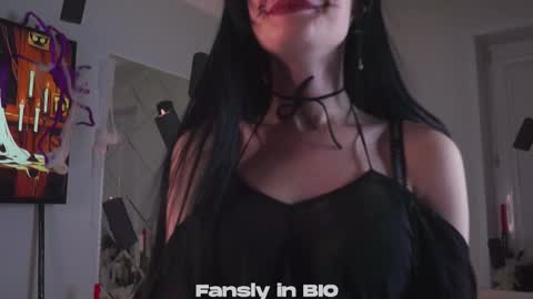 Sophie online show from October 27, 11:50 am