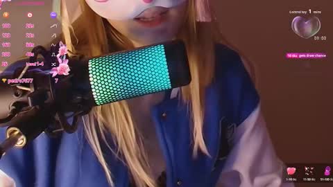 Snapshot of sydney_max chatting on September 25, 3:27 am Milena online show from September 25, 3:27 am