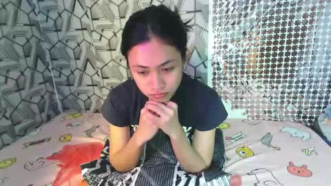 sydnyxox1 online show from April 4, 6:34 am