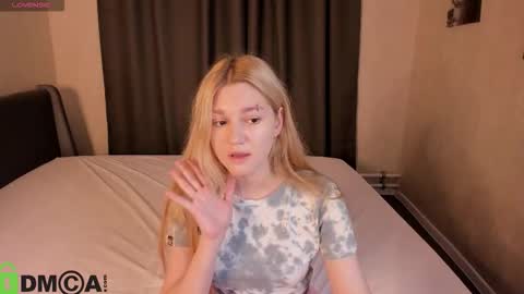 Sylvia online show from September 28, 12:07 am