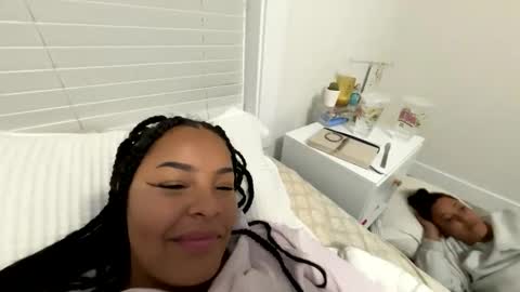 Snapshot of t_princess_t chatting on February 13, 6:41 am t_princess_t online show from February 13, 6:41 am