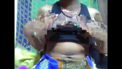 Snapshot of tahiriniah chatting on February 9, 2:18 pm tahiriniah online show from February 9, 2:18 pm
