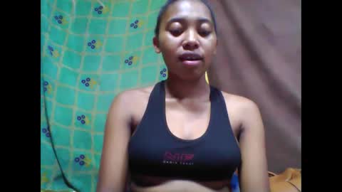 Snapshot of tahiriniah chatting on March 12, 4:13 pm tahiriniah online show from March 12, 4:13 pm