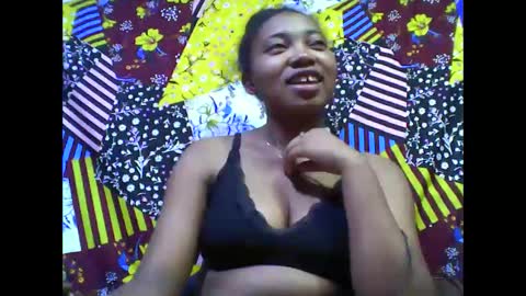 tahiriniah online show from November 9, 9:49 am