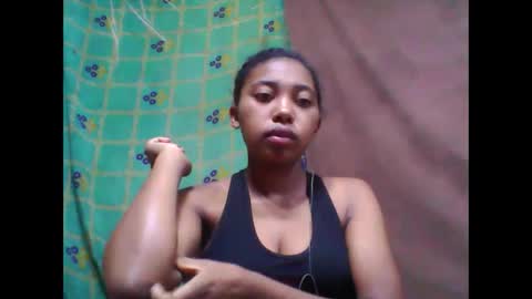 Snapshot of tahiriniah chatting on March 9, 5:00 am tahiriniah online show from March 9, 5:00 am