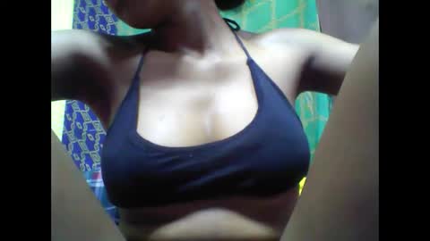Snapshot of tahiriniah chatting on January 31, 3:41 am tahiriniah online show from January 31, 3:41 am
