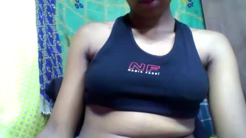 Snapshot of tahiriniah chatting on February 13, 5:05 am tahiriniah online show from February 13, 5:05 am