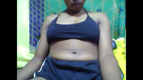 Snapshot of tahiriniah chatting on February 1, 3:41 am tahiriniah online show from February 1, 3:41 am