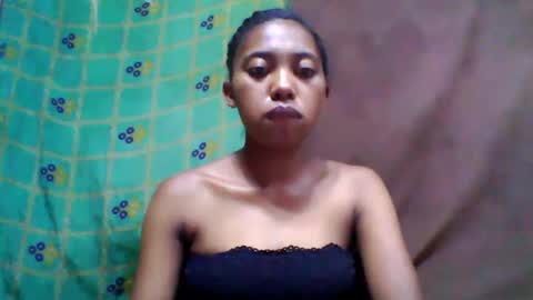 Snapshot of tahiriniah chatting on February 27, 4:09 am tahiriniah online show from February 27, 4:09 am