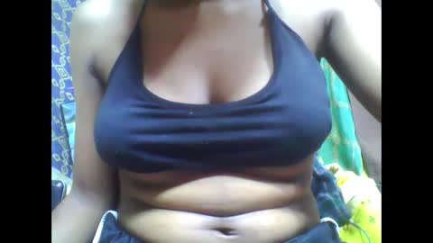 Snapshot of tahiriniah chatting on January 30, 3:44 am tahiriniah online show from January 30, 3:44 am