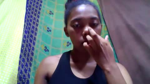 Snapshot of tahiriniah chatting on February 18, 1:55 pm tahiriniah online show from February 18, 1:55 pm