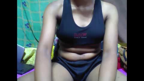 Snapshot of tahiriniah chatting on March 10, 3:23 am tahiriniah online show from March 10, 3:23 am