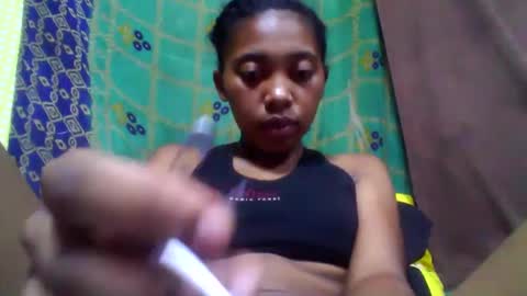 Snapshot of tahiriniah chatting on February 10, 1:55 pm tahiriniah online show from February 10, 1:55 pm