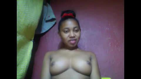 Snapshot of tahiriniah chatting on March 5, 3:40 pm tahiriniah online show from March 5, 3:40 pm