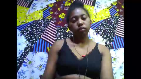 Snapshot of tahiriniah chatting on October 15, 3:20 am tahiriniah online show from October 15, 3:20 am