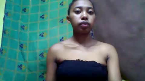 Snapshot of tahiriniah chatting on March 1, 8:56 am tahiriniah online show from March 1, 8:56 am